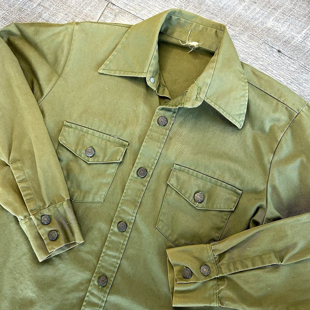Vintage 1950s-60s Olive Green Cotton Work Shirt Military Style Star Buttons Med